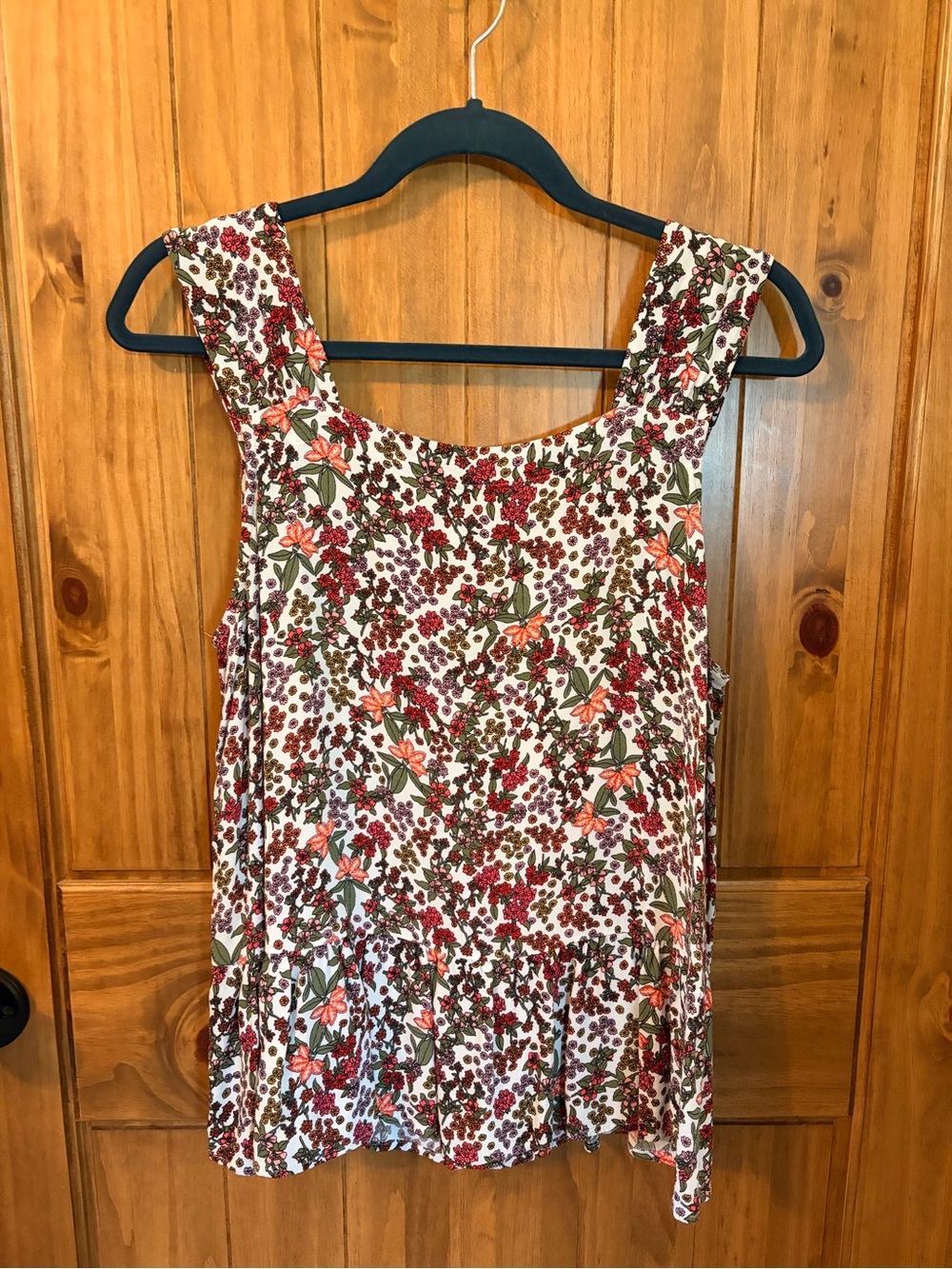 Loft Floral Sleeveless Peplum Top — medium